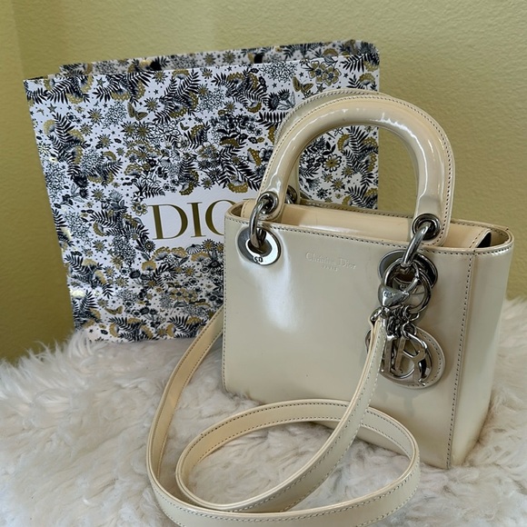 💯Authentic Lady Dior Micro Cream Bag with Silver Hardware🍀 - Picture 4 of 17